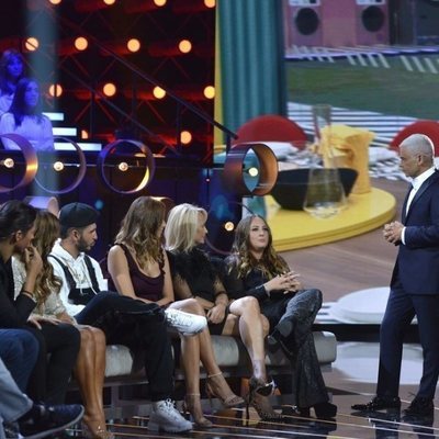 Jorge Javier Váquez charla con Rocío Flores, en la Gala 1 de 'GH VIP 7'