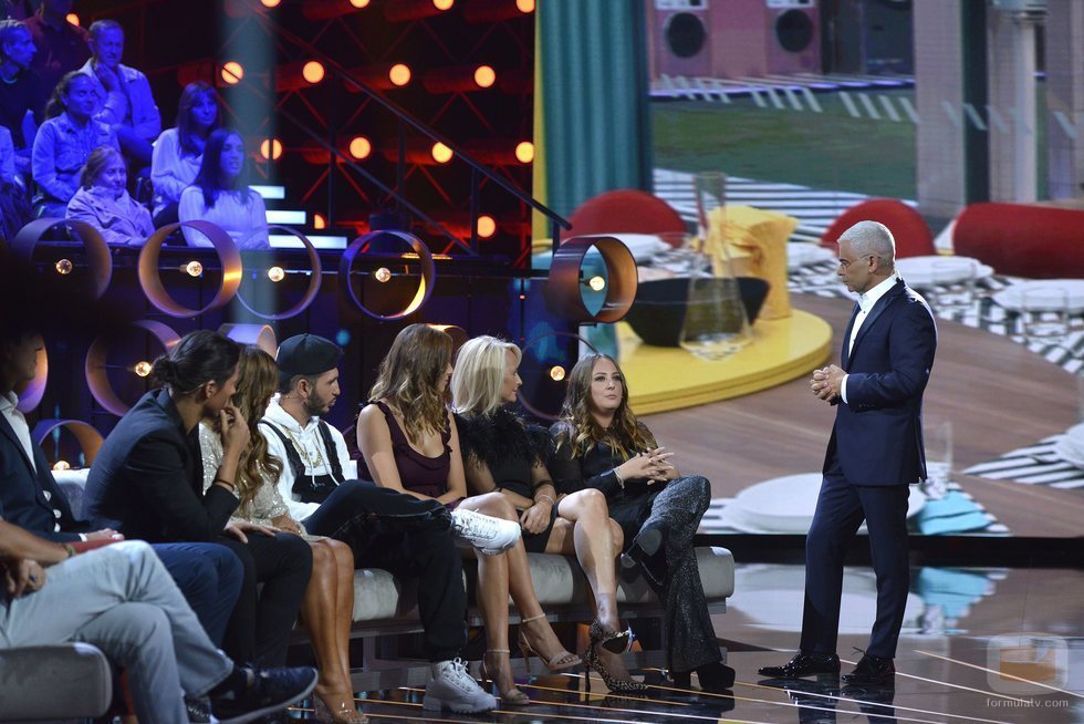 Jorge Javier Váquez charla con Rocío Flores, en la Gala 1 de 'GH VIP 7'