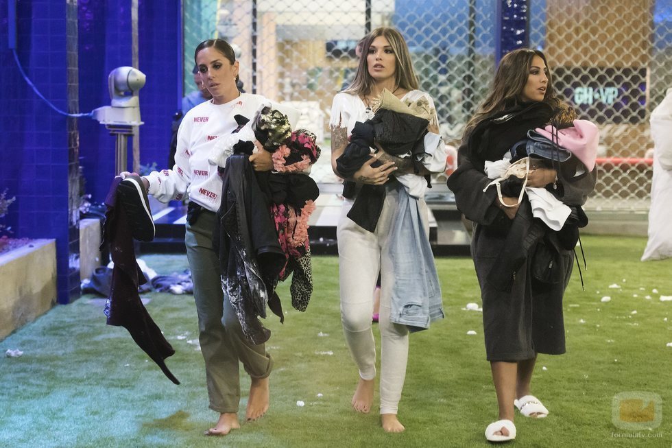 Anabel Pantoja, Nuria Martínez y Noemí Salazar en la Gala 1 de 'GH VIP 7'