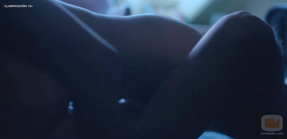 Omar Ayuso y Arón Piper, desnudos en una secuencia de sexo en 'Élite'