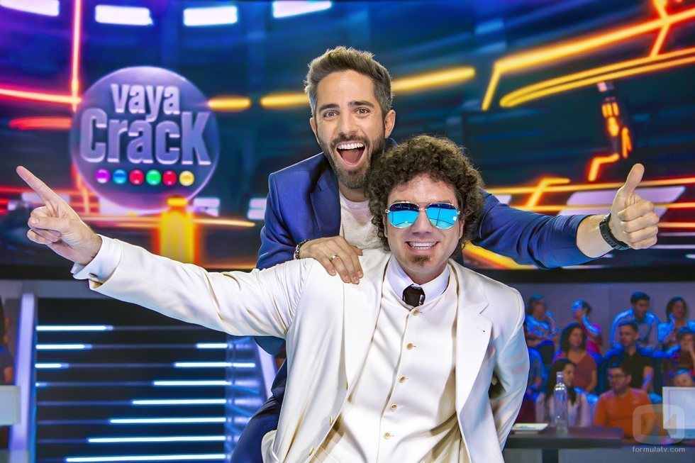 Roberto Leal y Pablo Ibáñez, presentador y colaborador de 'Vaya crack'