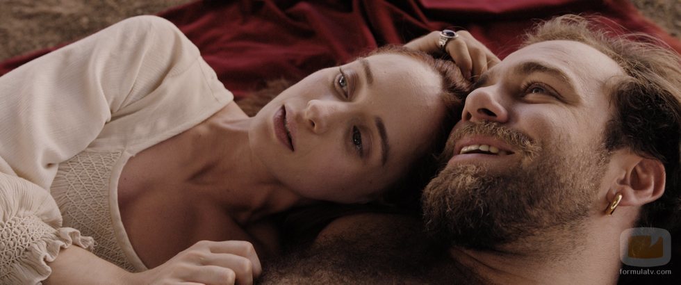 Elena Rivera y Carlos Serrano en 'Inés del alma mía'