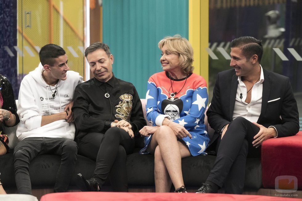 El Cejas, Maestro Joao, Mila Ximénez y Gianmarco Onestini en la gala 3 de 'GH VIP 7'