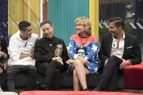 El Cejas, Maestro Joao, Mila Ximénez y Gianmarco Onestini en la gala 3 de 'GH VIP 7'