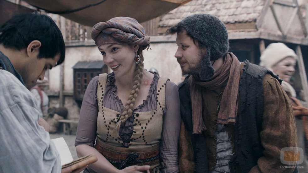 Paloma Bloyd en 'The Outpost'