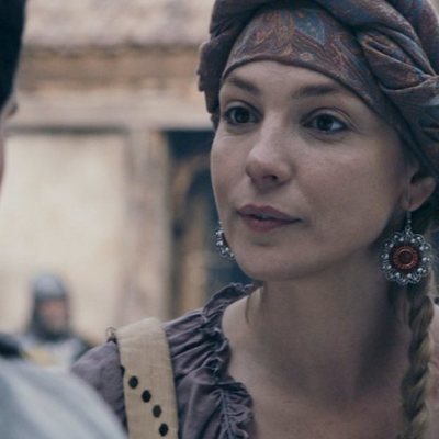 Paloma Bloyd en la segunda entrega de 'The Outpost'