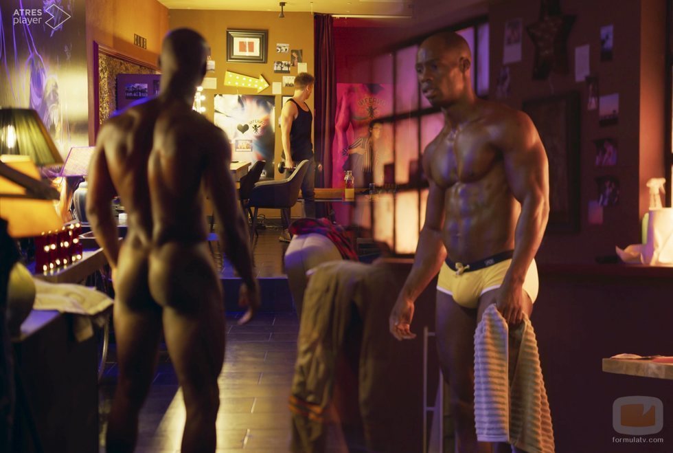 El desnudo integral de Raudel Raúl Martiato en 'Toy Boy'