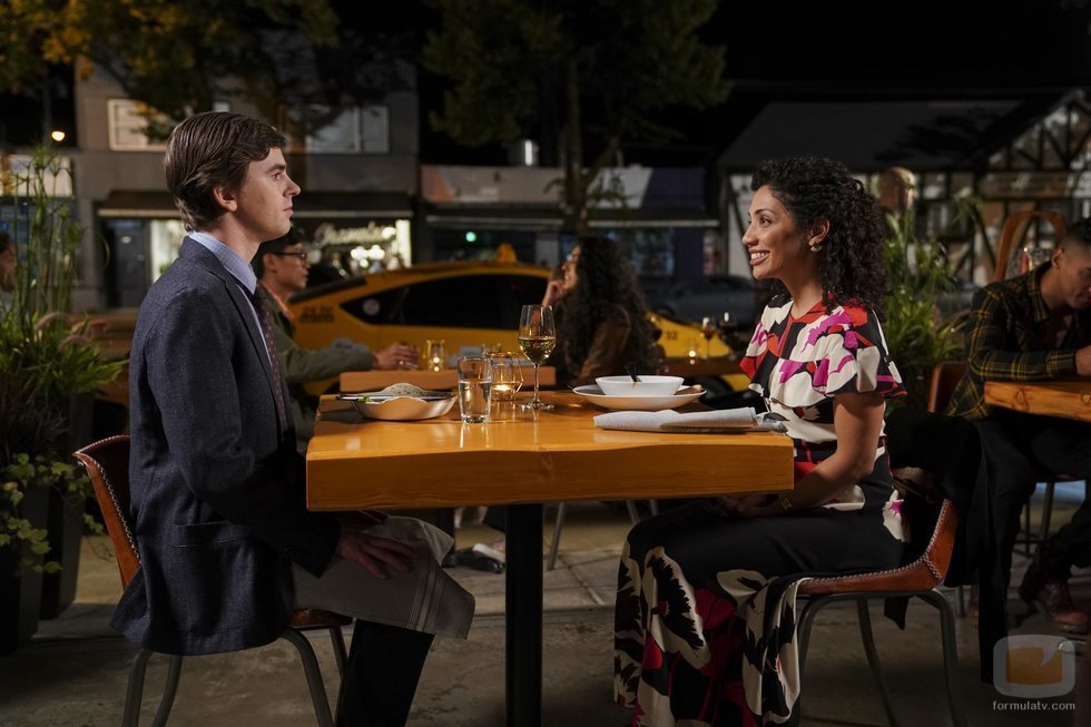 Shaun y Carly tienen una cita en la tercera temporada de 'The Good Doctor'