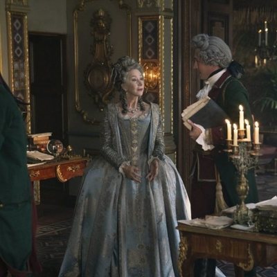 Helen Mirren junto a parte del reparto de 'Catalina la Grande'