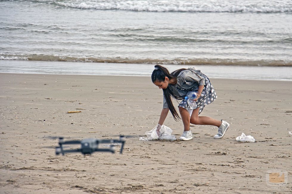 Melani García durante el rodaje del vídeo de "Marte", su canción para Eurovisión Junior 2019