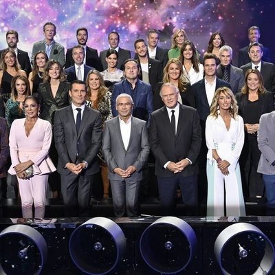 Foto de familia de Mediaset España en la temporada 2019/2020