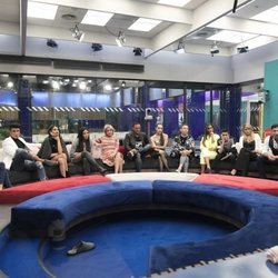 Los concursantes de 'GH VIP7' en el salón en la Gala 5 de 'GH VIP 7'