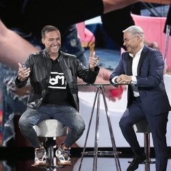 Dinio y Jorge Javier Vázque, riéndose en la Gala 5 de 'GH VIP 7'