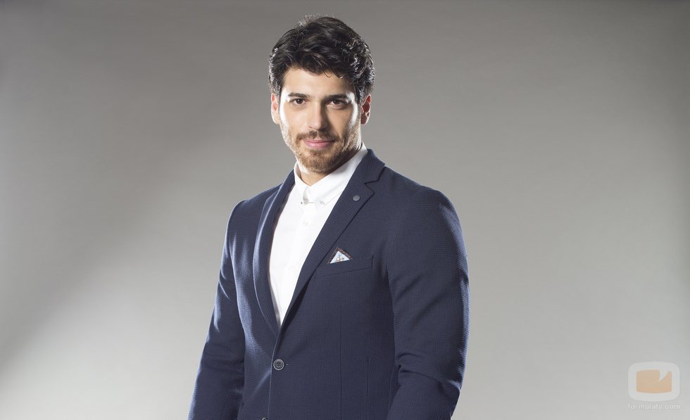 Can Yaman, actor protagonista de 'Dolunay'