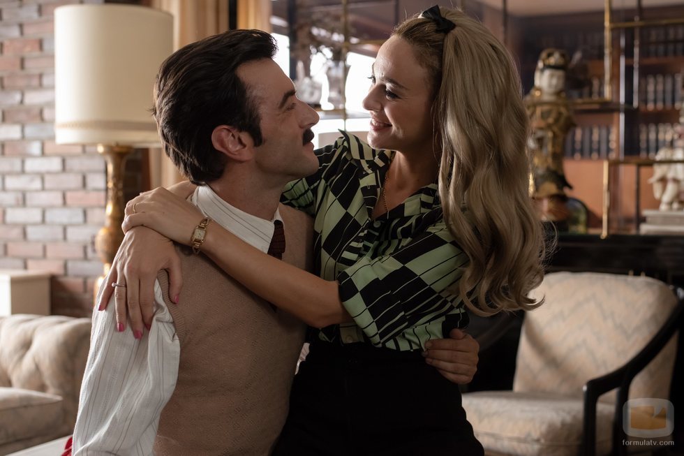 Marta Hazas y Javier Rey, en 'Velvet colección'