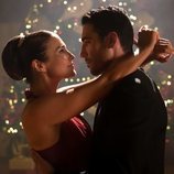 Paula Echevarría y Miguel Ángel bailando en 'Velvet colección'