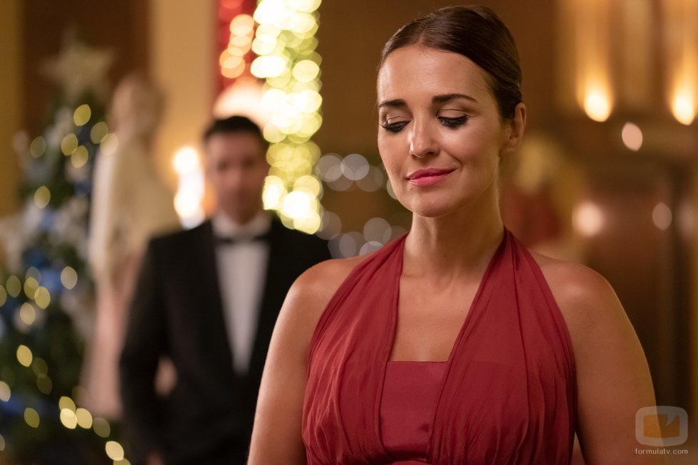 Paula Echevarría es Ana Ribera en 'Velvet colección'