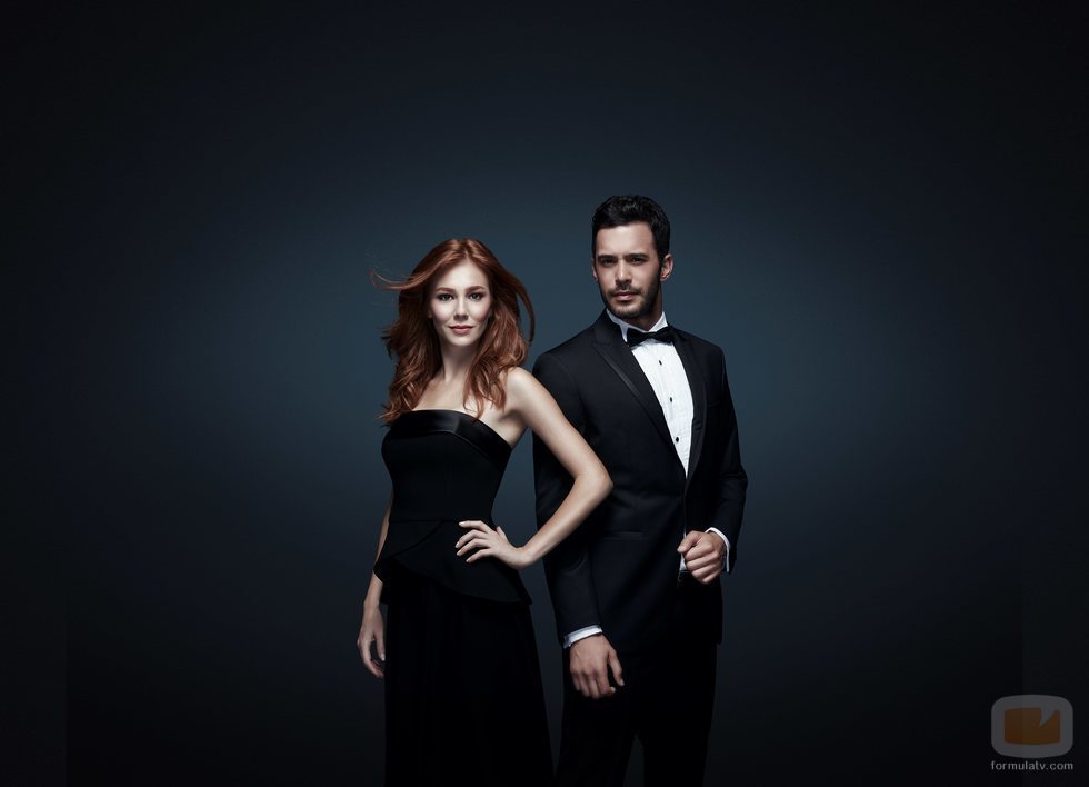Elçin Sangu y Baris Arduç son la pareja protagonista en 'Te alquilo mi amor'