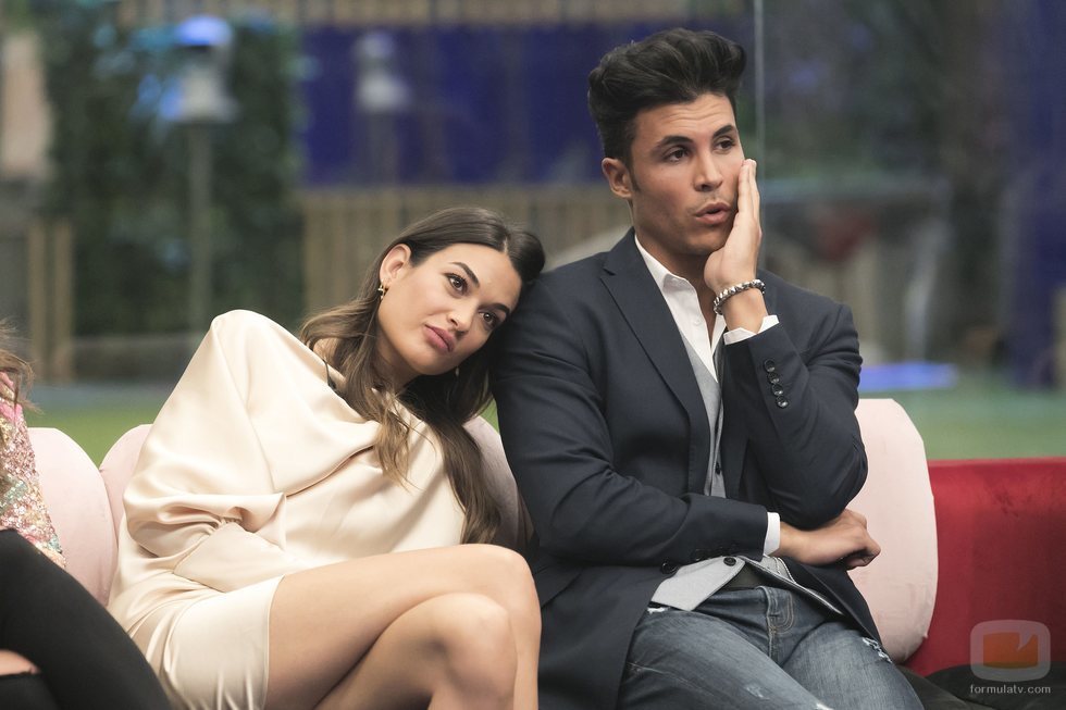 Estela se apoya en Kiko Jiménez, en la Gala 6 de 'GH VIP 7'