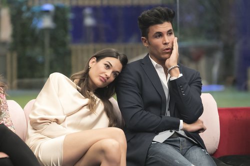 Estela se apoya en Kiko Jiménez, en la Gala 6 de 'GH VIP 7'