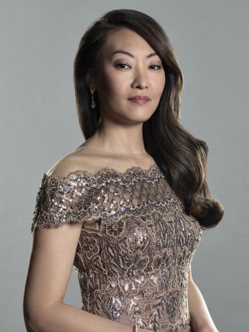 Elizabeth Anweis es Catherine Hamilton-Kane en 'Batwoman'