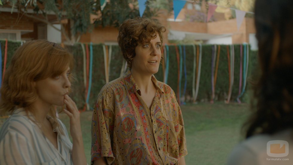 Leticia Dolera y Aixa Villagrán en 'Vida perfecta'