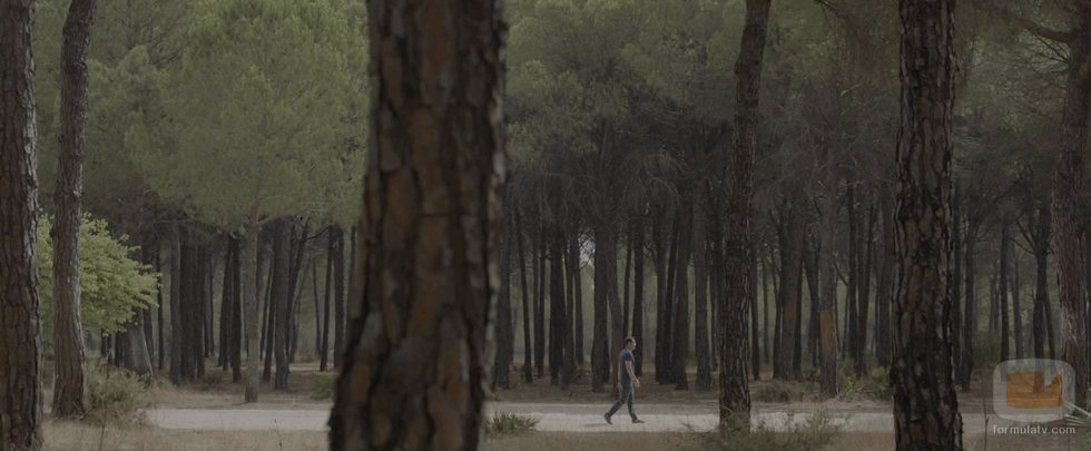Escena en el bosque en 'Bajo escucha. El acusado'