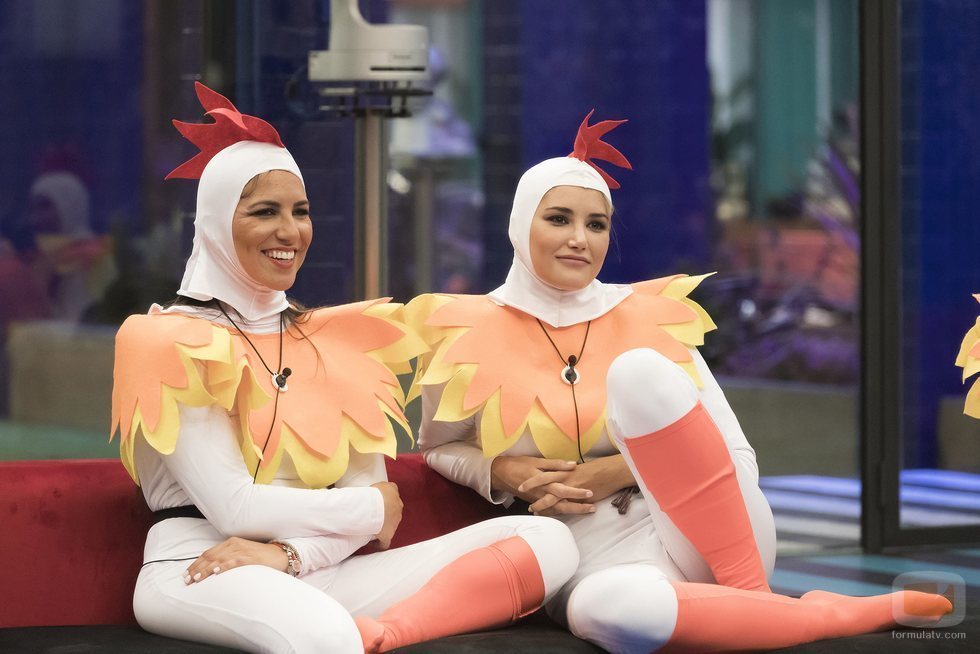 Alba Carrillo e Irene Junquera, muy sonrientes en la Gala 7 de 'GH VIP 7'