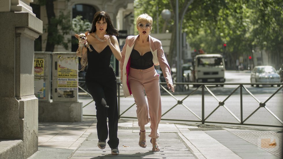 Maggie Civantos y Najwa Nimri en 'Vis a vis: El oasis'