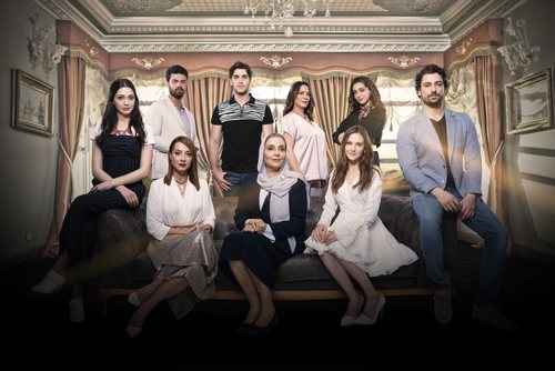 Los protagonistas de la serie turca de Divinity 'No sueltes mi mano'