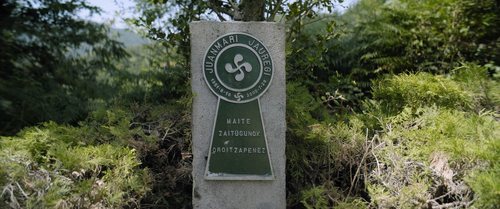 Tumba de Juan Mari Jaúregui, víctima de un atentado terrorista en 'ETA, el final del silencio'