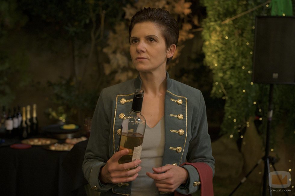 Isabel Naveira es La Flaca en 'Vis a vis: El Oasis'