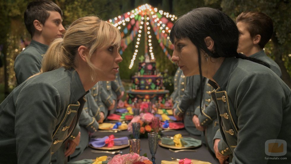 Macarena y Zulema, juntas en 'Vis a vis: El Oasis'