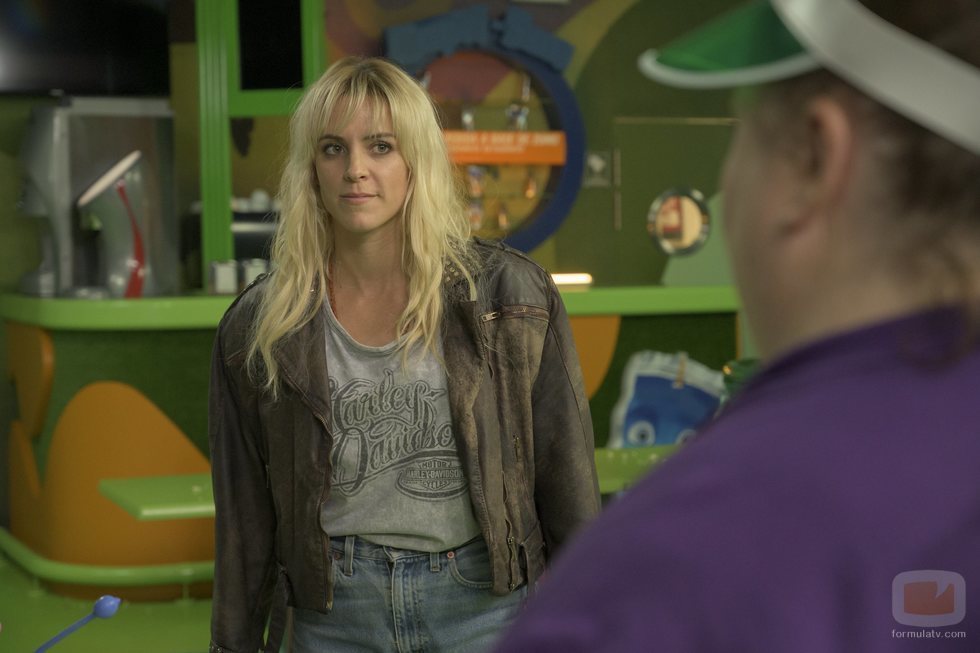 Maggie Civantos vuelve como Macarena en 'Vis a vis: El Oasis'