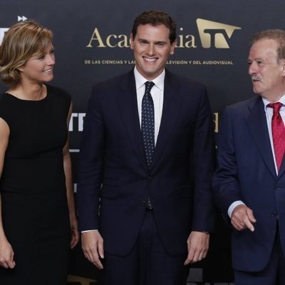 Albert Rivera con María Casado y Manuel Campo Vidal en el 'Debate electoral 4-N'