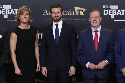 Pablo Casado con María Casado y Manuel Campo Vidal en el 'Debate electoral 4-N' 