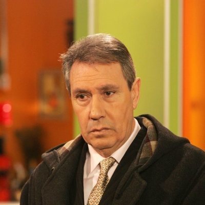 Nicolás Dueñas como Rafael Álvarez en 'Aquí no hay quien viva'