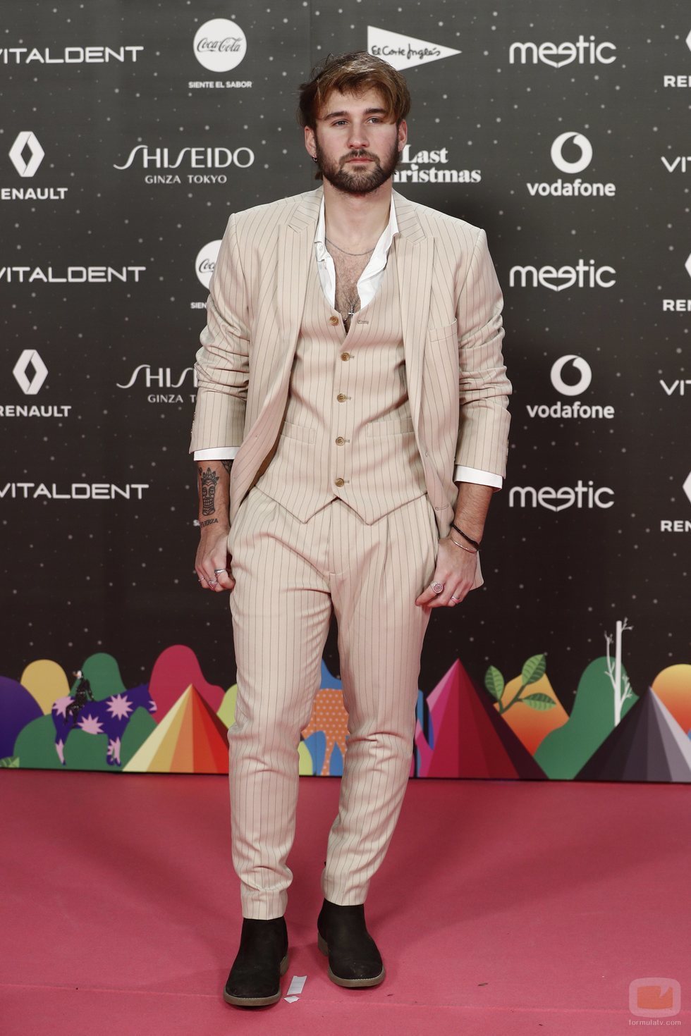 Dani Fernández en la alfombra roja de LOS40 Music Awards 2019