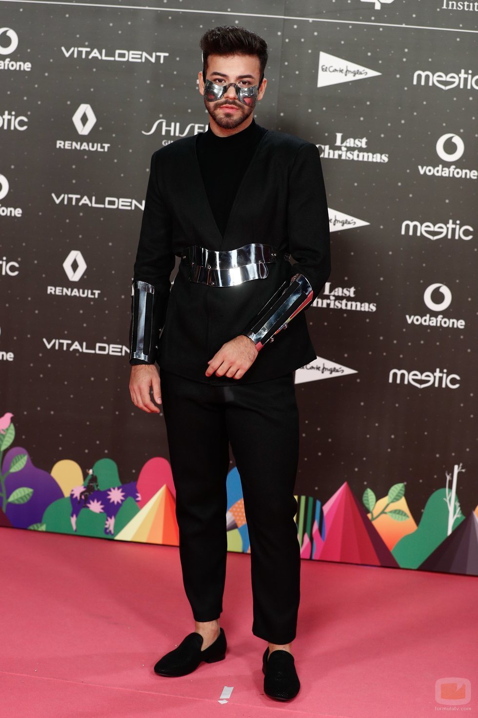 Agoney en la alfombra roja de LOS40 Music Awards 2019