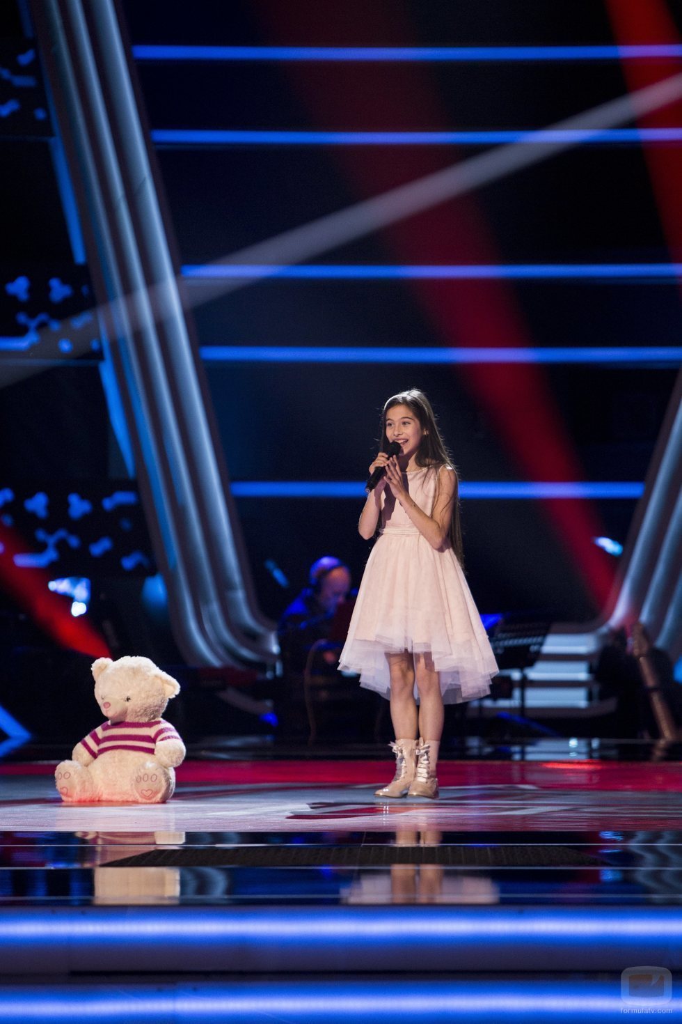 Melani García vuelve a 'La Voz Kids' con Abracitos