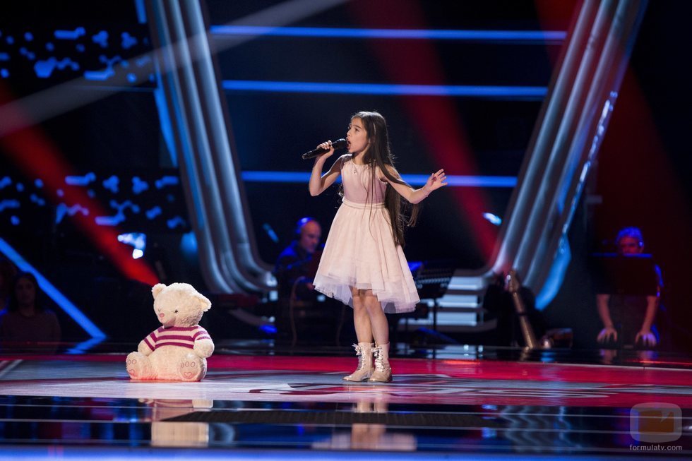 Melani García visita 'La Voz Kids' en Antena 3