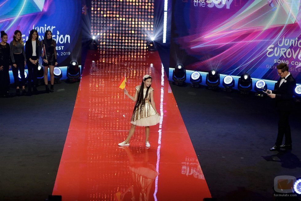 Melani en la Ceremonia de Inauguración de Eurovisión Junior 2019