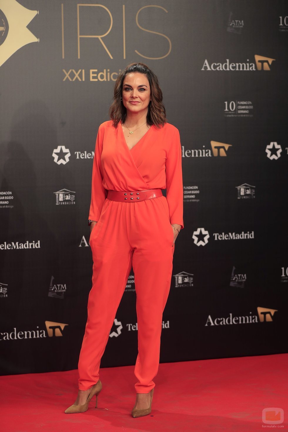 Mónica Carrillo posa en la alfombra roja de los Premios Iris 2019