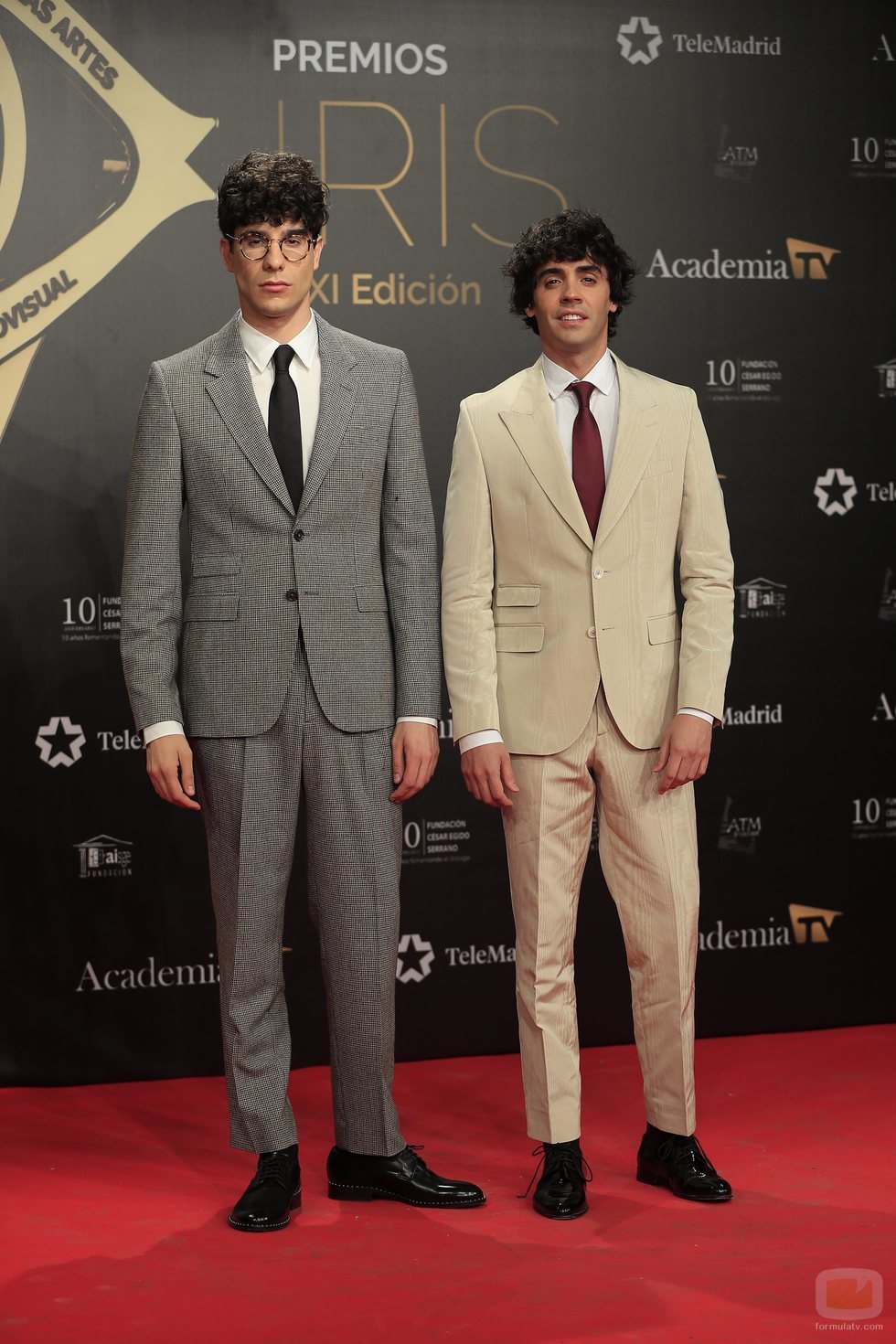 Javier Ambrossi y Javier Calvo en su paso por los Premios Iris 2019