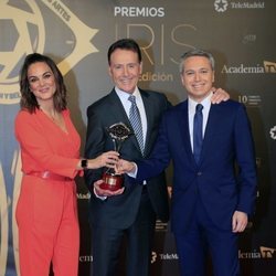 Mónica Carrillo, Matías Prats y Vicente Vallés en los Premios Iris 2019