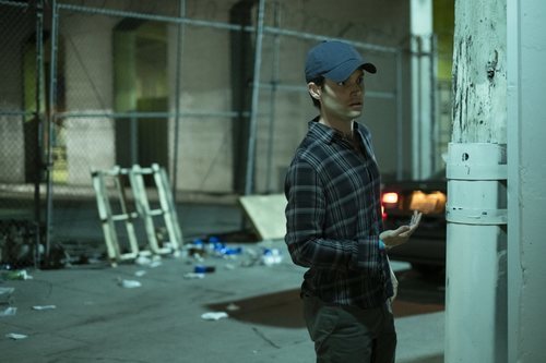 Joe (Penn Badgley) investiga en la segunda temporada de 'You'