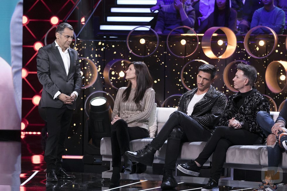 Familiares y expulsados en el plató de 'GH VIP 7' durante la Gala 12