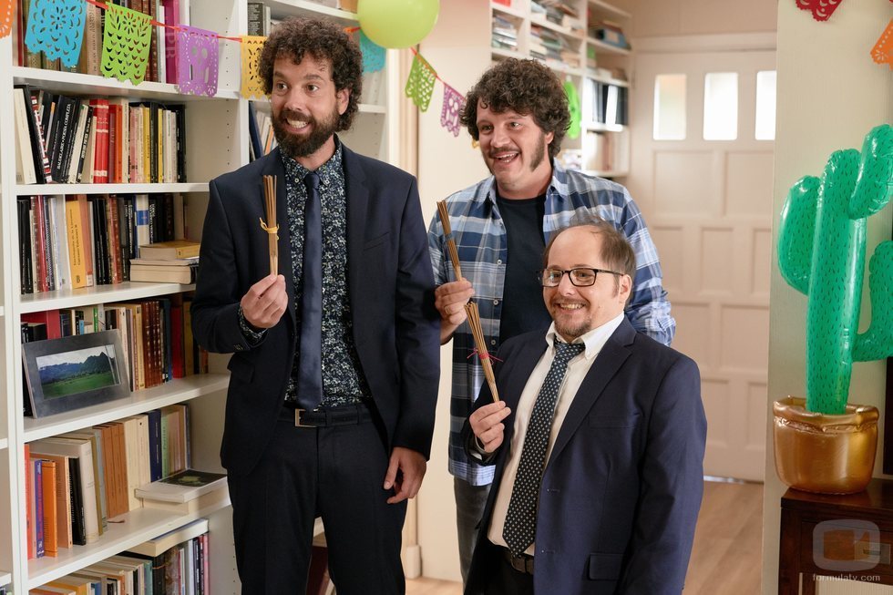 Juan Ibáñez, Xosé Antonio Touriñán y Tomás Pozzi en la segunda temporada de 'Pequeñas coincidencias'