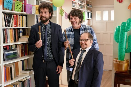 Juan Ibáñez, Xosé Antonio Touriñán y Tomás Pozzi en la segunda temporada de 'Pequeñas coincidencias'