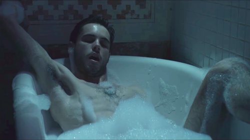 Bruno (David Solans), desnudo en una secuencia sexual de 'Merlí: Sapere Aude'